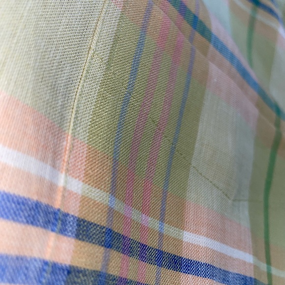 Jos. A. Bank Men's Button Down Plaid Shirt (L) - Picture 4 of 6